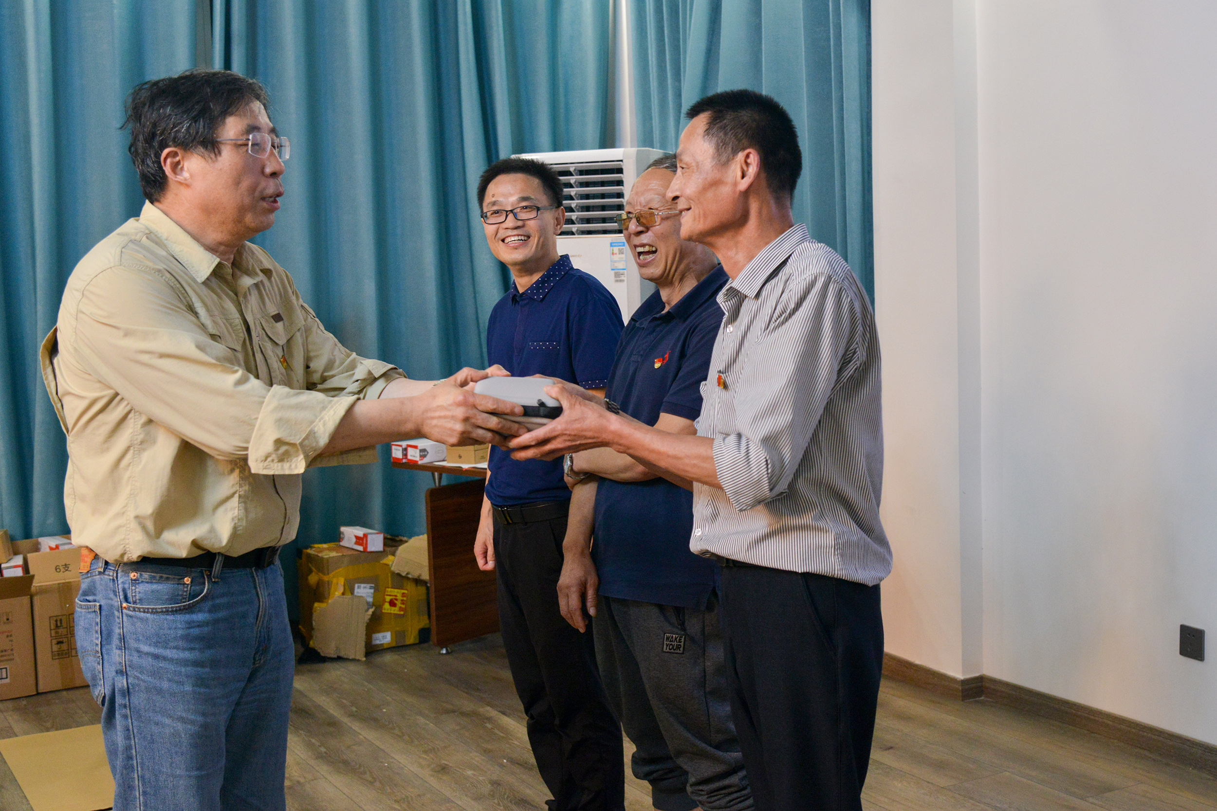 走訪紅色基地 領(lǐng)悟初心使命——巨人集團(tuán)黨委開(kāi)展黨建活動(dòng) 走訪紅色基地 領(lǐng)悟初心使命——巨人集團(tuán)黨委開(kāi)展黨建活動(dòng)