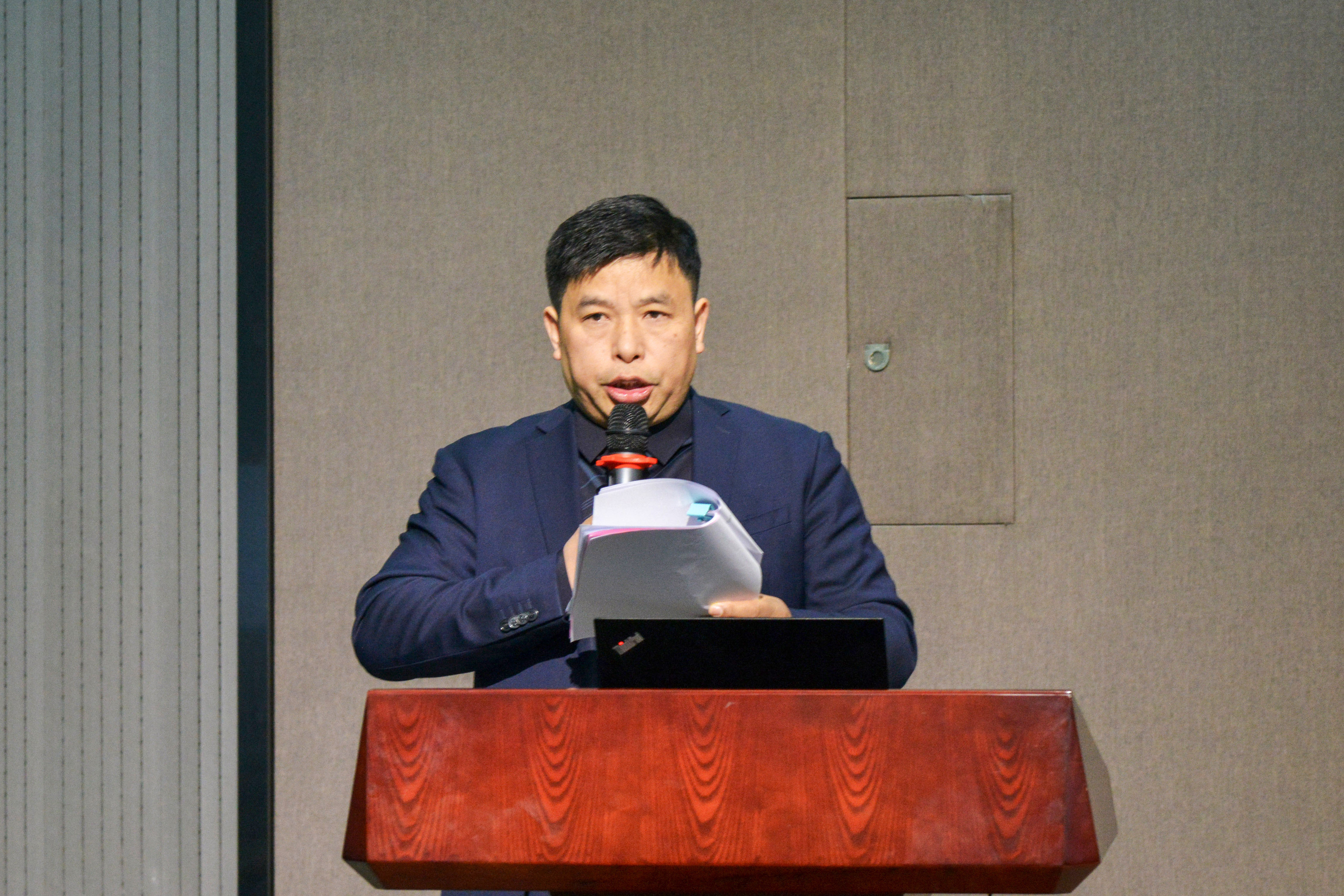 共建幸福家園 同創(chuàng)美好明天——巨人集團(tuán)第十一屆職代會(huì)召開(kāi) 共建幸福家園 同創(chuàng)美好明天——巨人集團(tuán)第十一屆職代會(huì)召開(kāi)