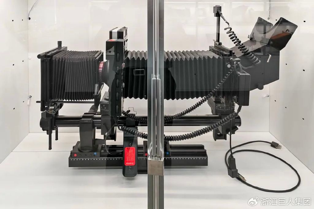 博覽相機(jī)文化 致敬科技匠心——南潯巨人照相機(jī)博物館開幕