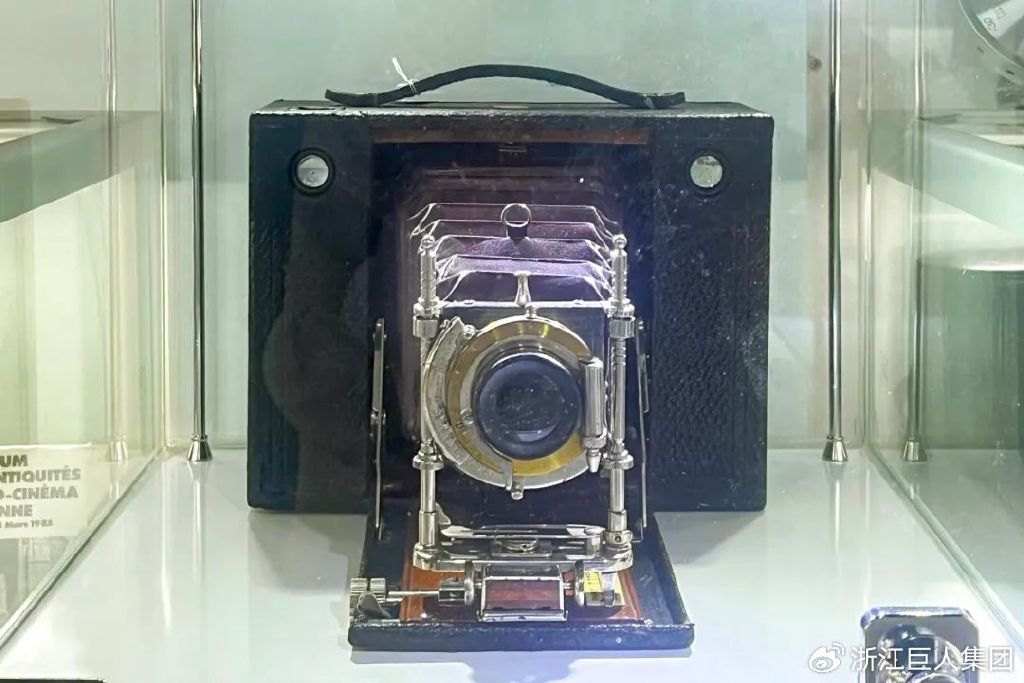 博覽相機(jī)文化 致敬科技匠心——南潯巨人照相機(jī)博物館開幕