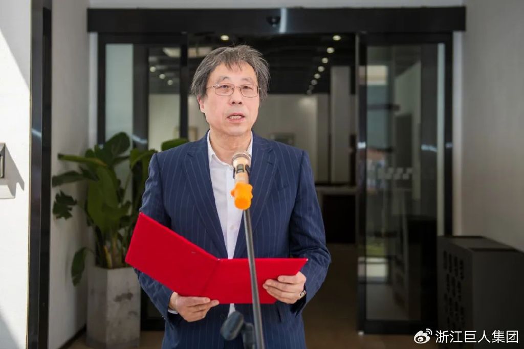 博覽相機(jī)文化 致敬科技匠心——南潯巨人照相機(jī)博物館開幕