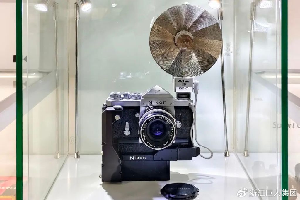 博覽相機(jī)文化 致敬科技匠心——南潯巨人照相機(jī)博物館開幕