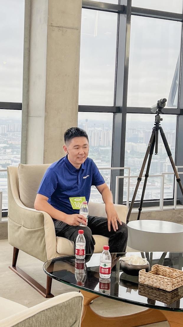 塔下再聚首 攀登勢正雄——巨龍電梯試驗塔第六屆登高跑開賽 塔下再聚首 攀登勢正雄——巨龍電梯試驗塔第六屆登高跑開賽