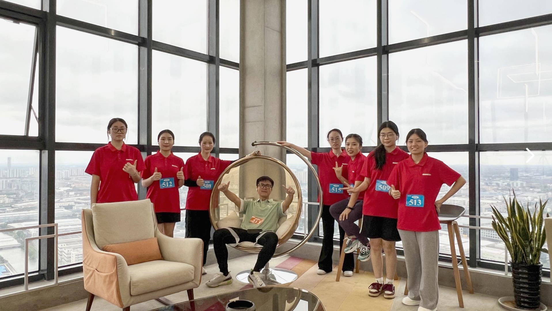 塔下再聚首 攀登勢正雄——巨龍電梯試驗塔第六屆登高跑開賽 塔下再聚首 攀登勢正雄——巨龍電梯試驗塔第六屆登高跑開賽